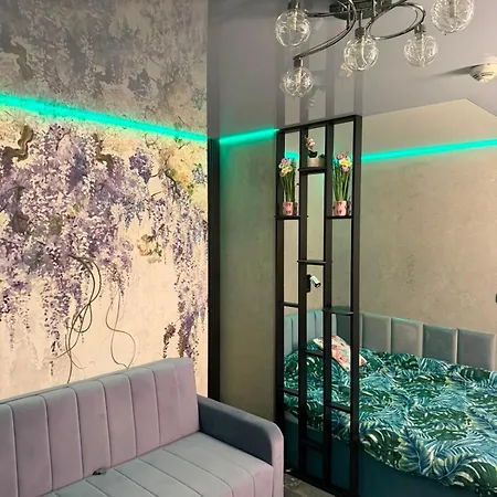 Baltic Portovo Lavender River View Private Garden Apartment Gdansk